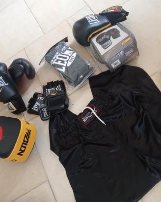attrezzatura kick boxing Leone 