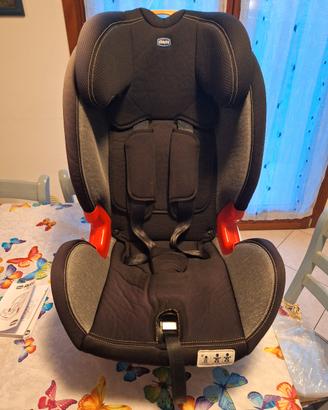 Seggiolino auto Akita Fix