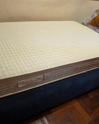 Letto contenitore una piazza e mezza + materasso