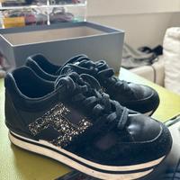 Hogan junior nere pelle H222. Taglia 31