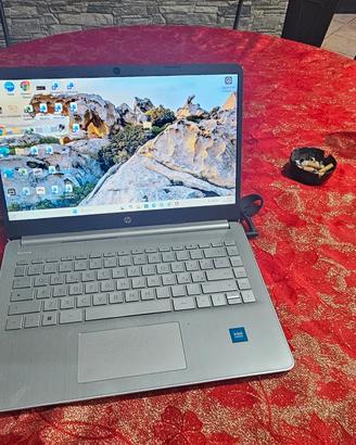 NOTEBOOK HP ANCORA IN GARANZIA