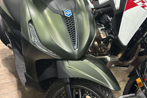 Beverly 300 anno 2024