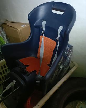 Seggiolino bici posteriore bimbi fino a 3 anni