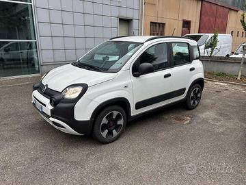 Fiat Panda 1.0 hybrid City Cross s&s 70cv