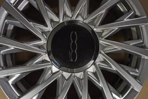 4 cerchi in lega da 15 per 500 restayling