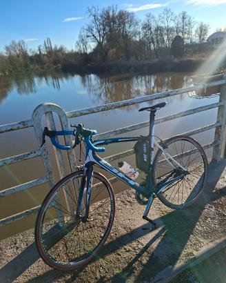 bici da corsa BH taglia 57 