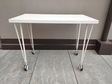 scrivania tavolo Ikea 