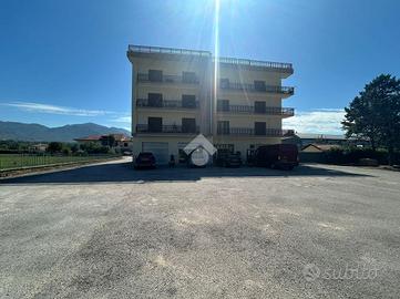 NEGOZIO A CASSINO