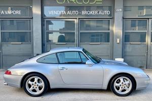 Porsche 911 Carrera 4 - 993