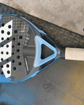 Adidas carbone maxi arce