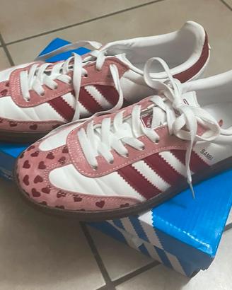 Snickers Adidas