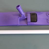 Scopa per pavimenti con manico