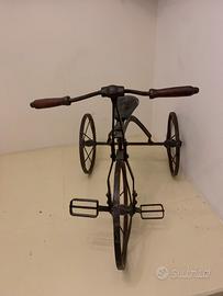 bicicletta e triciclo da collezione