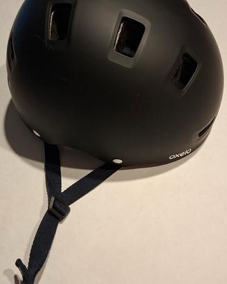 casco roller e skate