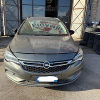 Ricambi Opel Astra Sportstourer+ 1.6 CDTI 136cv de