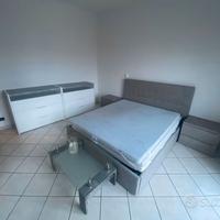 Camera da letto completa