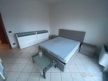 Camera da letto completa