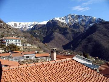 Casa Molini di Triora Fraz. Corte da rinnovare