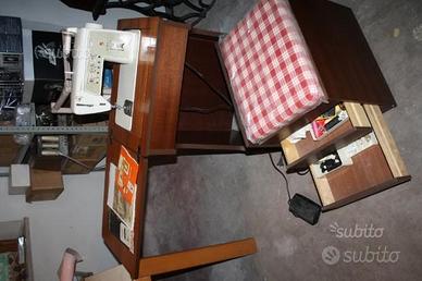Macchina da cucire " Singer 740 " con mobiletto