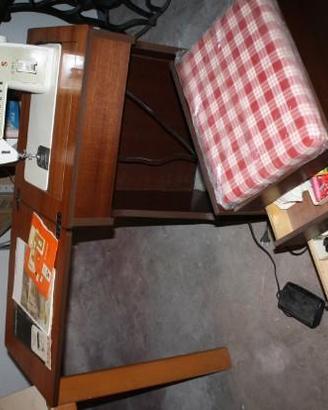 Macchina da cucire " Singer 740 " con mobiletto