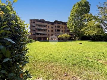 3 LOCALI A COLOGNO MONZESE