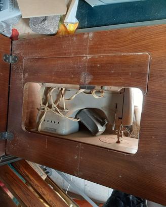 Macchine per cucire Necchi 535 Vintage