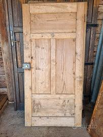 Porte antiche in legno 