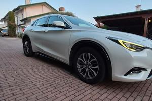 INFINITI Q30 1.5d DCT - FULL OPTIONAL - CERCHI 18"