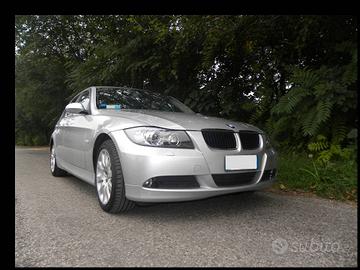BMW320D 2007 BEN TENUTA - MOTORE DA RIPARARE