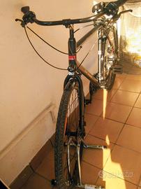 Bicicletta city uomo tg. XL 60  con freni a disco