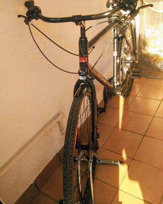 Bicicletta city uomo tg. XL 60  con freni a disco
