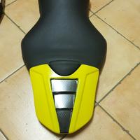 sella parafango silenziatore per yamaha Mt10