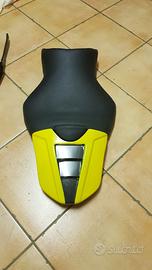 sella parafango silenziatore per yamaha Mt10