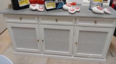 Credenza