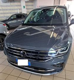 VOLKSWAGEN Tiguan 2.0 TDI 150 CV SCR DSG 4MOTION