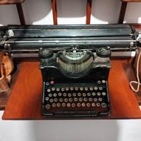 macchina da scrivere 