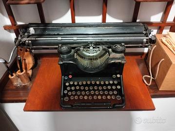 macchina da scrivere 