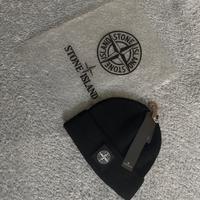 Cappello stone island