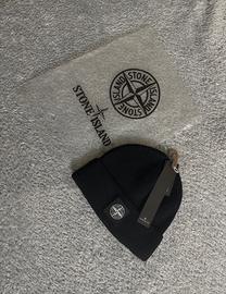 Cappello stone island