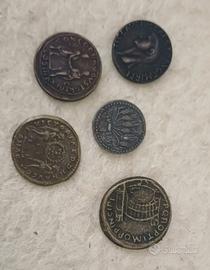 5 monete e 7 chiavi vintage