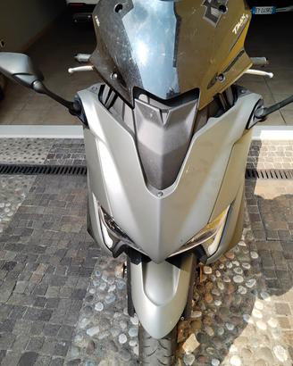 TMAX usato