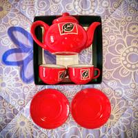 Set da tè in ceramica rossa ☕✨