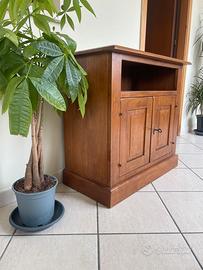 Mobile tv in legno massello stile classico