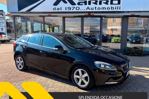 VOLVO V40 1.6 D2