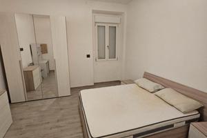 Ampia camera matrimoniale uso singolo