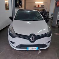 Renault  clio