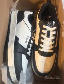 Sneakers nuove taglia 43