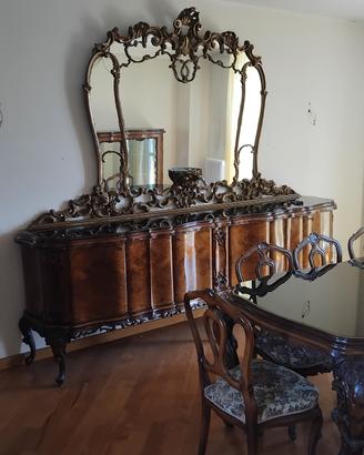 Sala da pranzo stile Chippendale vintage