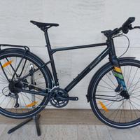 bergamont sweep 4 eq || bici trekking-urban