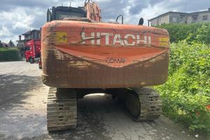 Escavatore HITACHI